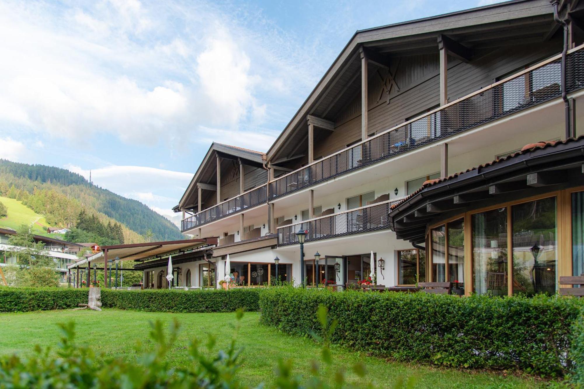 Hotel Wellness-sporthotel 4*